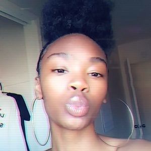 Meet your Posher, Erika